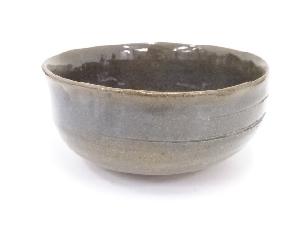 一葉造　灰釉茶碗